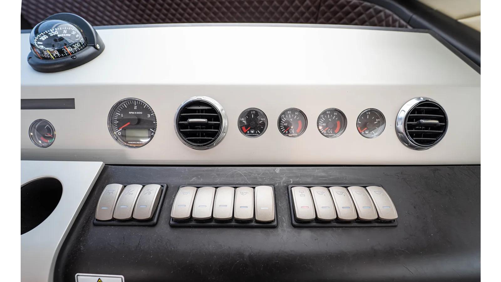 FOREVER RECESS 53 yacht sale