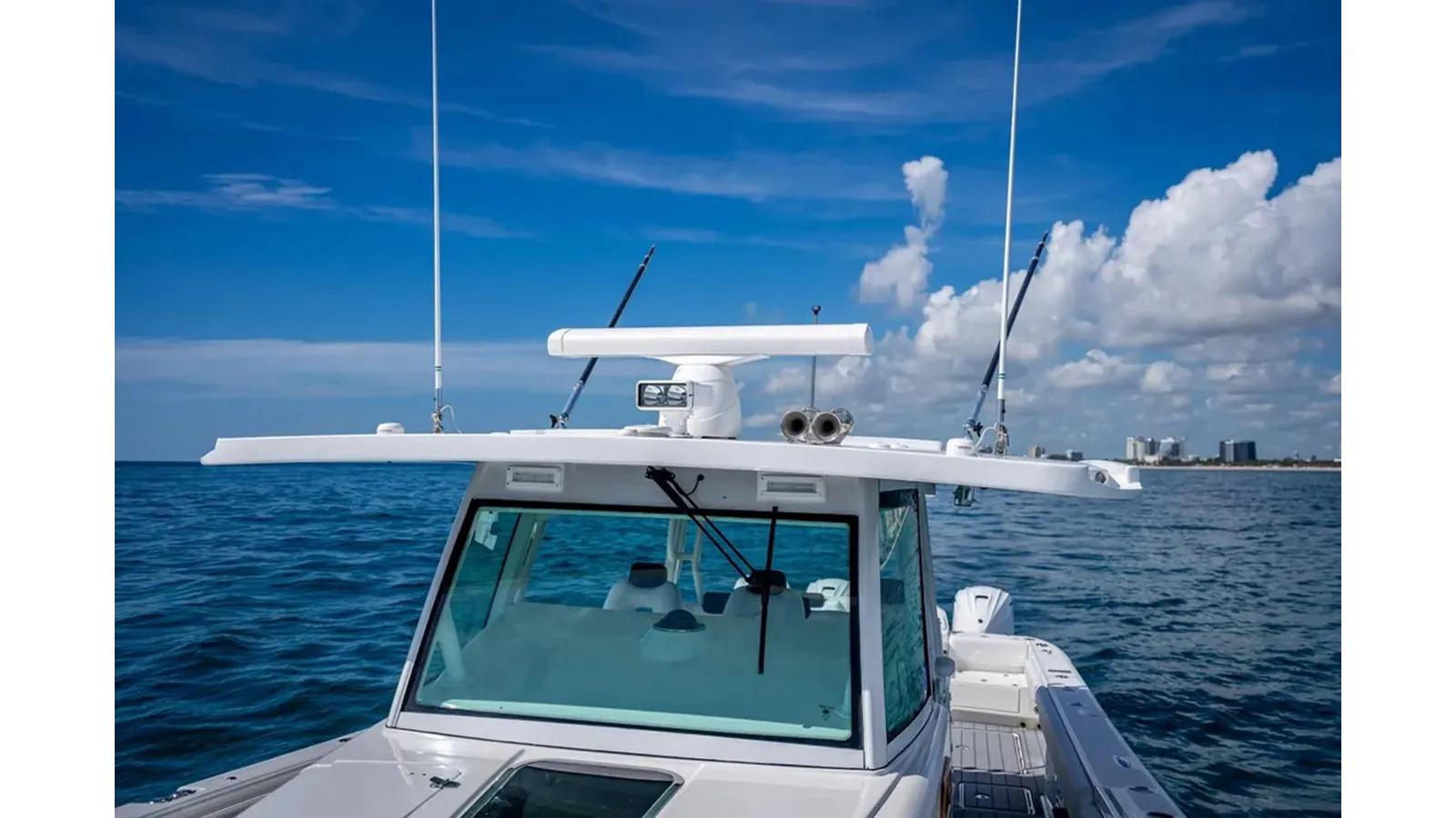 the best price on DREAM CHASER - HCB