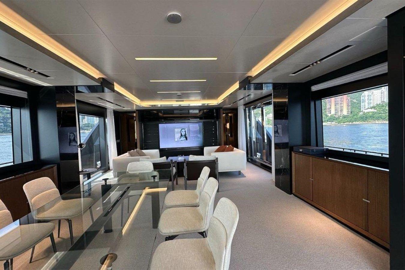 the best price on Riva 102'