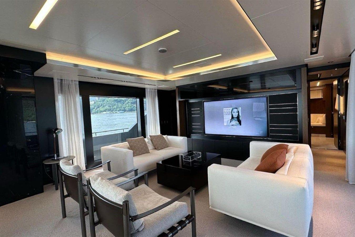 Buy a yacht Riva 102' 2024