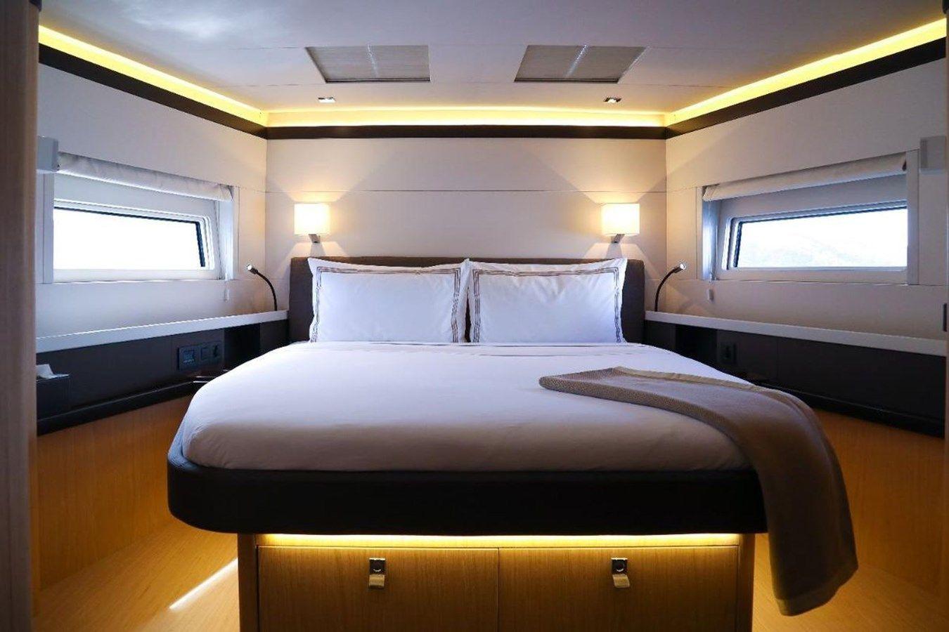 Buy a yacht Beneteau Oceanis Yacht 62 Oceanis Yacht 62