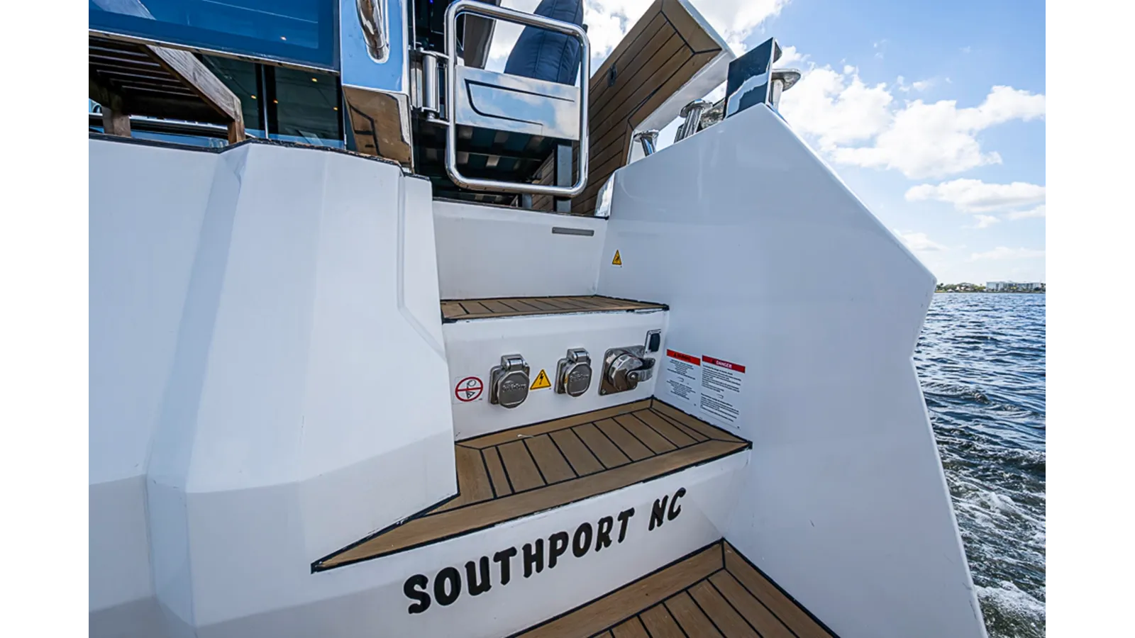 Продажа яхты MONARCH - OKEAN YACHTS