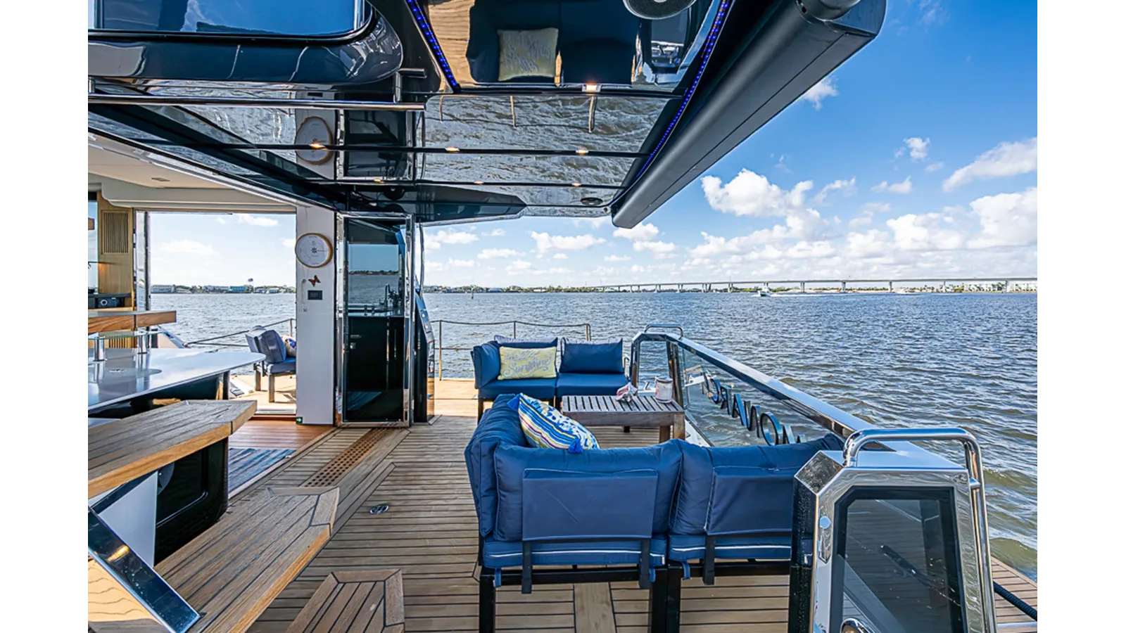 Стоимость яхты MONARCH - OKEAN YACHTS