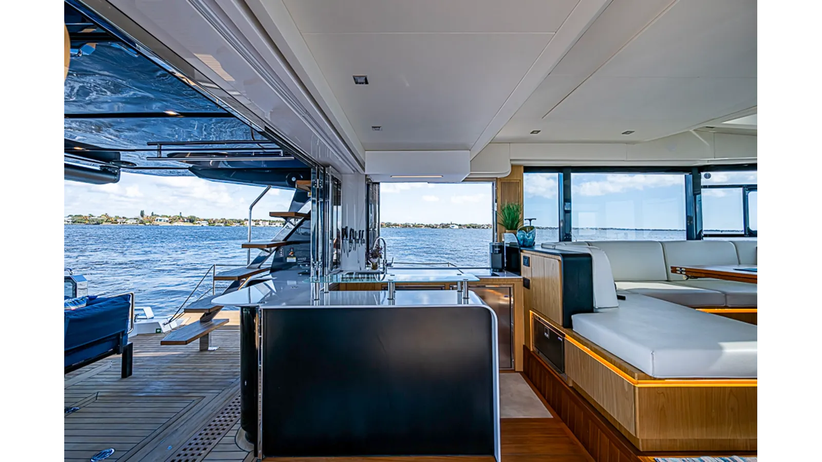 Лучшая цена на MONARCH - OKEAN YACHTS