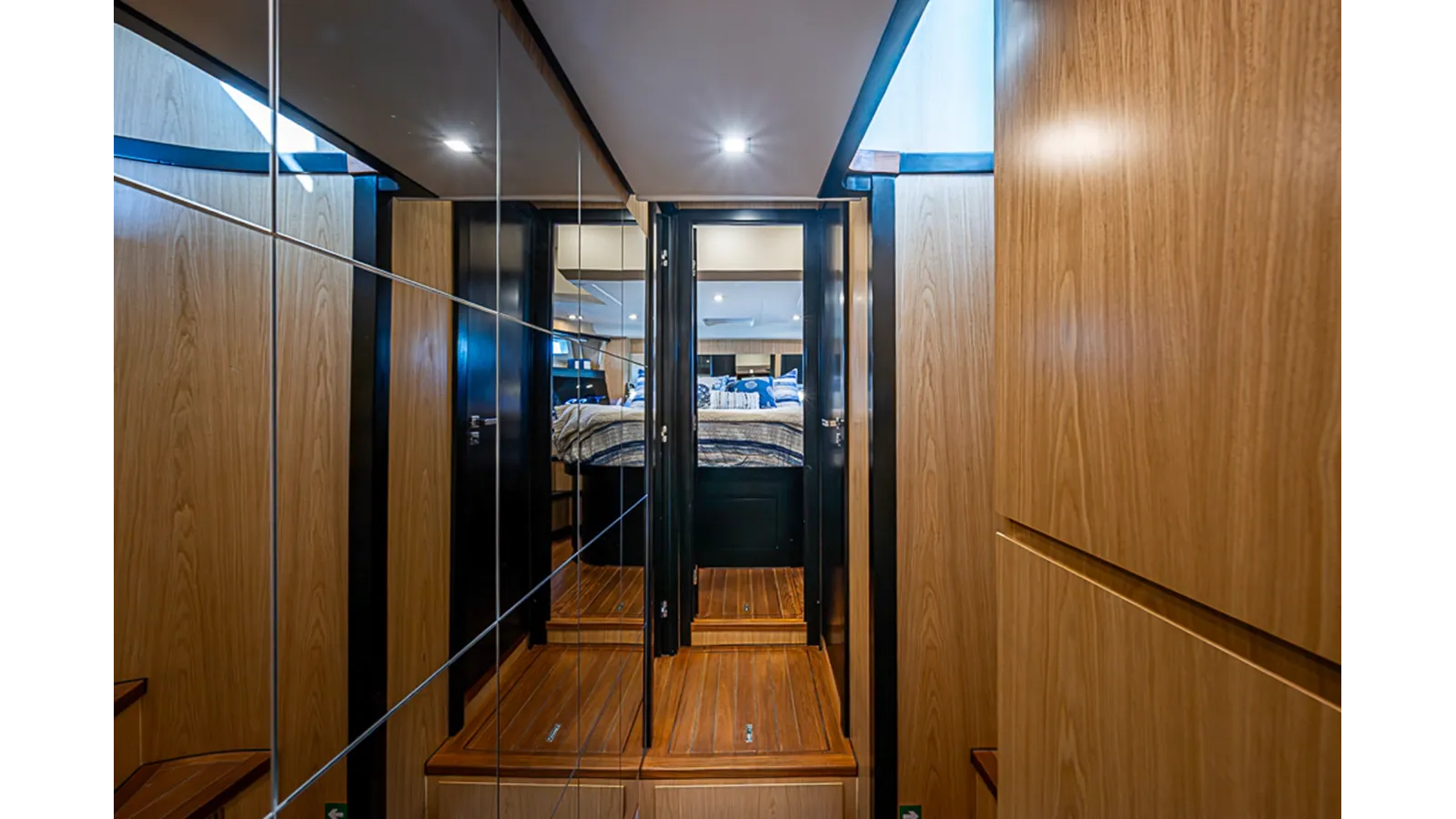 Лучшие предложения покупки яхты MONARCH