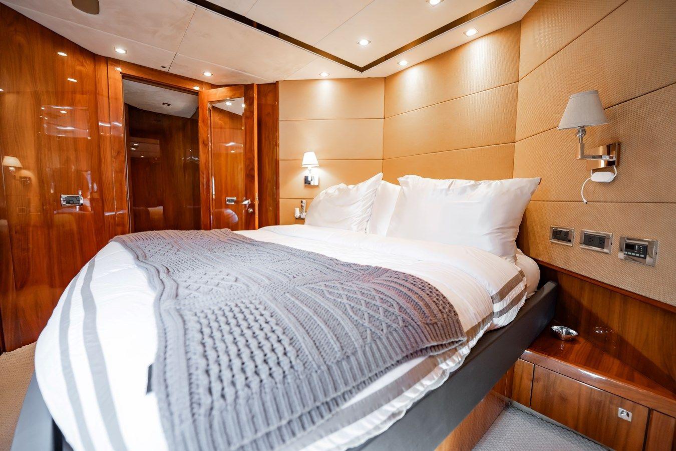 best yacht sales deals BLUE 2010