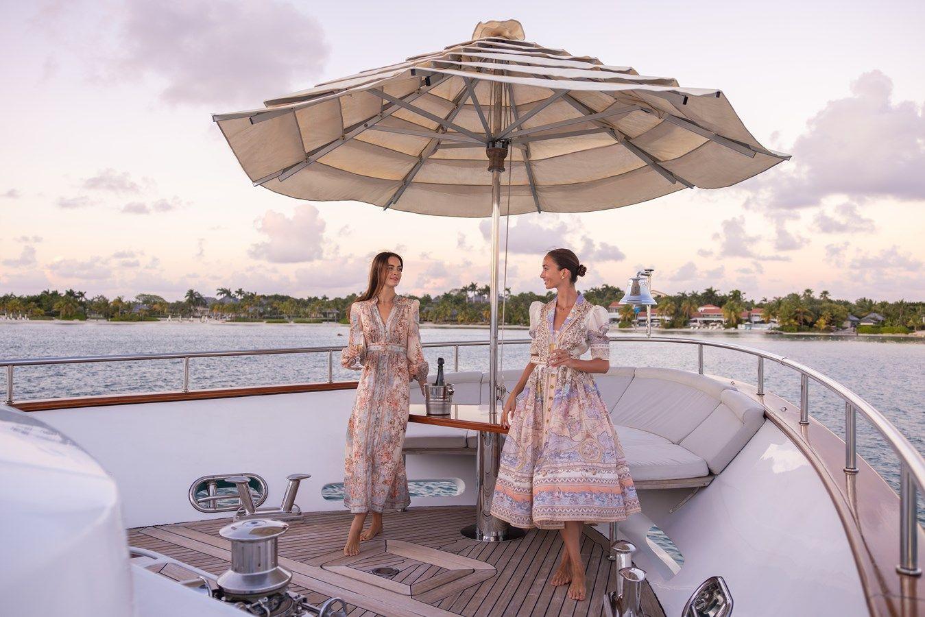 the best price on Sea Gypsy Delfino 93