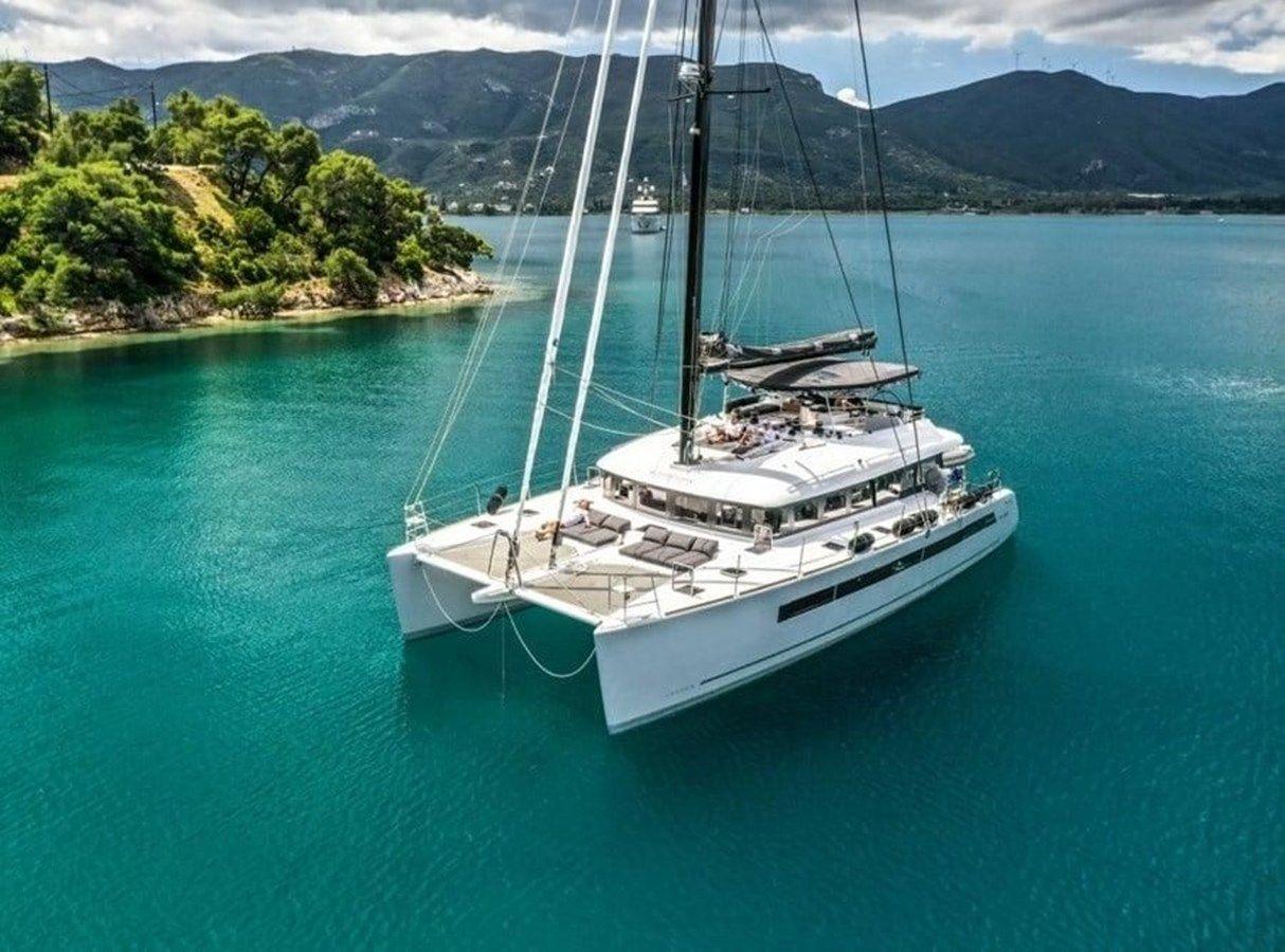 best yacht sales deals Salty Girl - Lagoon