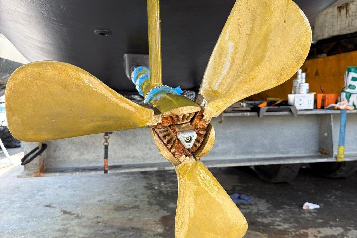 Salty Girl yacht sale