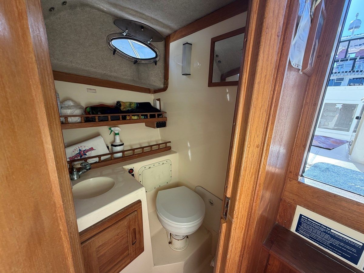 Buy a Loco Mocean - ALBEMARLE at Shestakov Yacht Sales