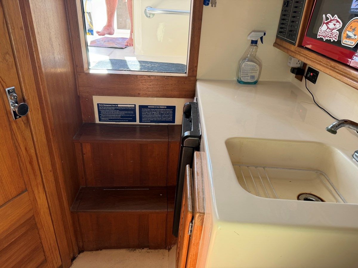 Buy a Loco Mocean - ALBEMARLE at Shestakov Yacht Sales