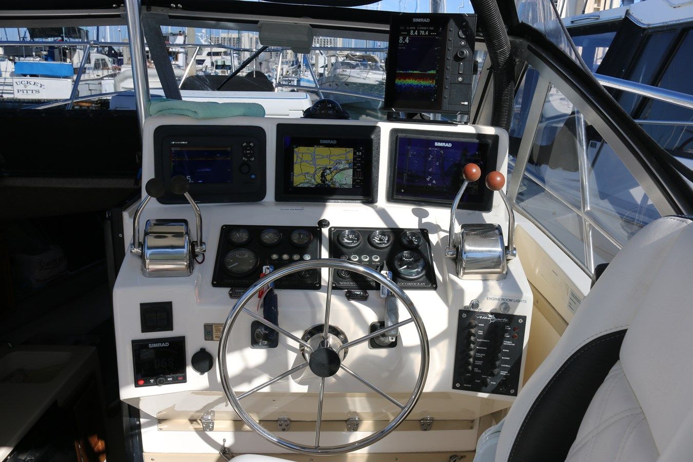 best yacht sales deals Loco Mocean 28