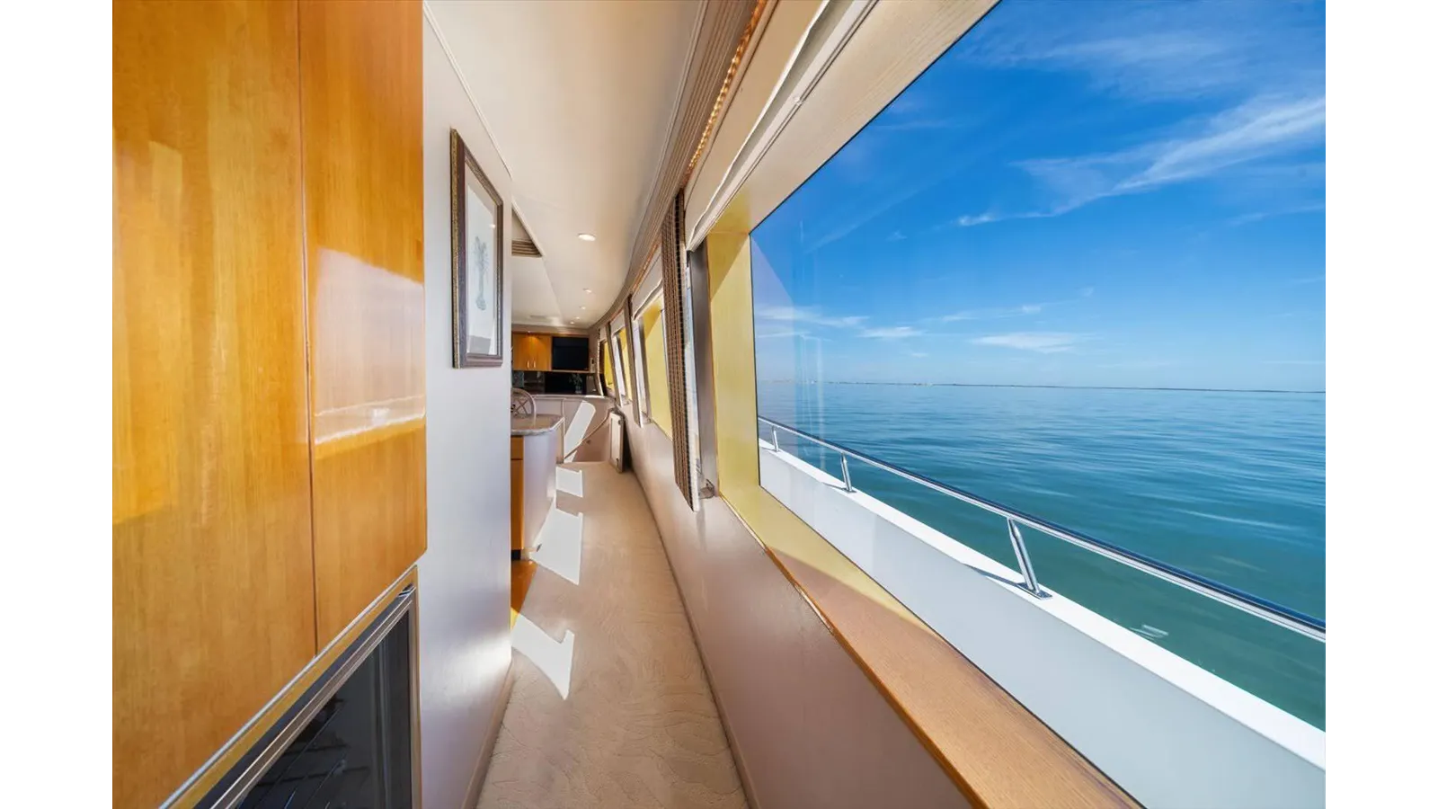 Think B.I.G - WESTPORT yacht sale