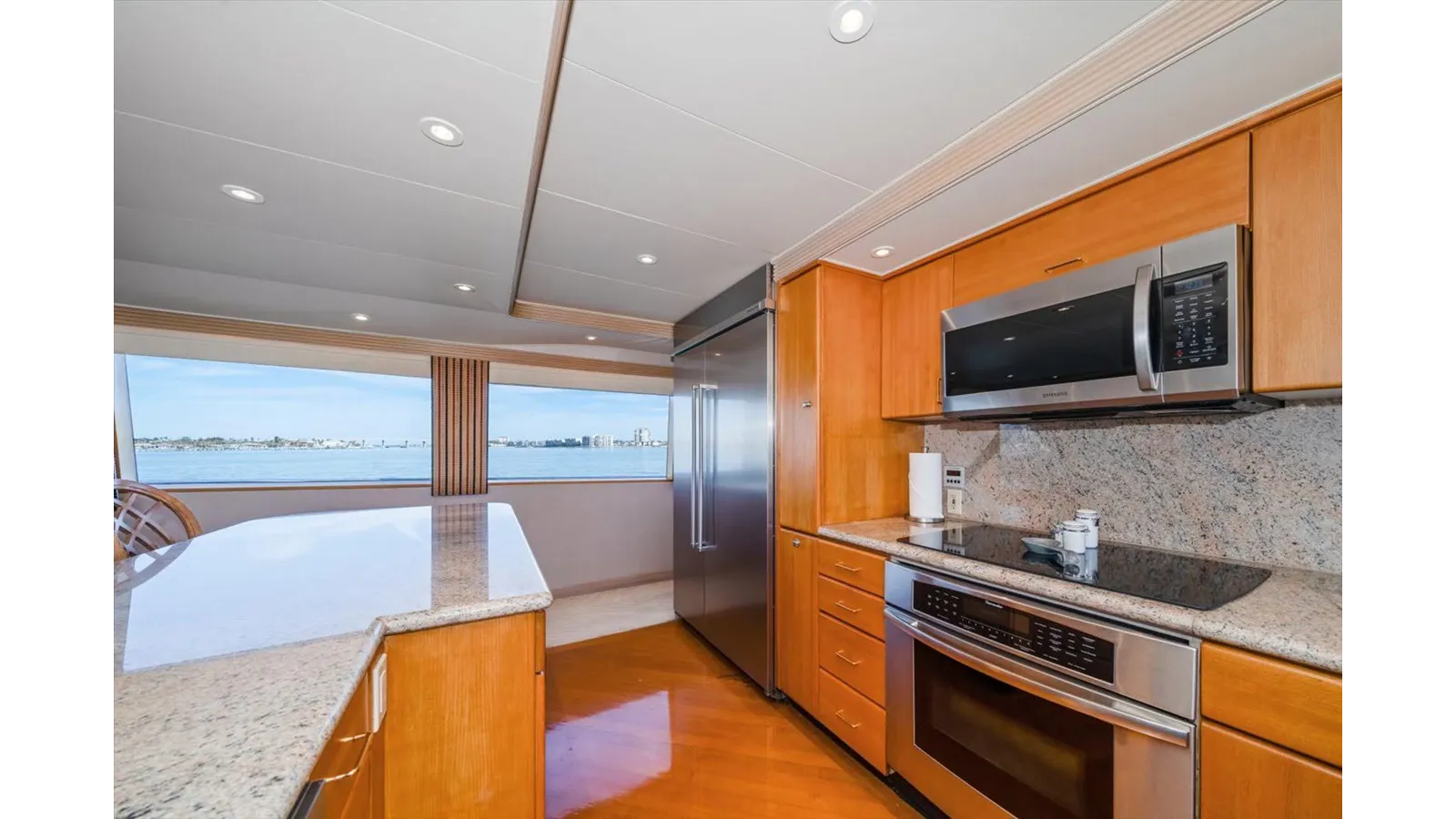Think B.I.G 106 yacht sale