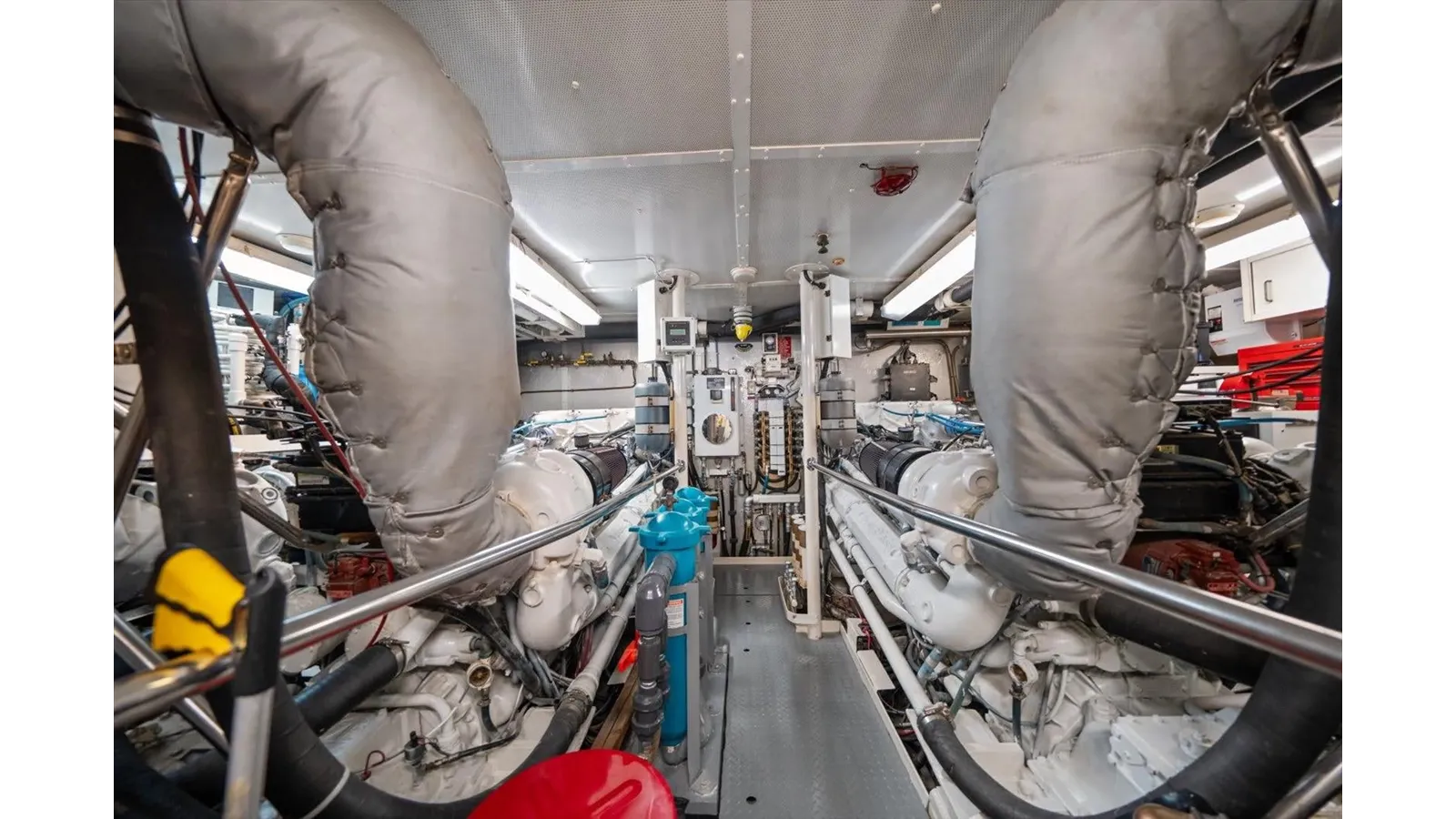 the best price on Think B.I.G 1995