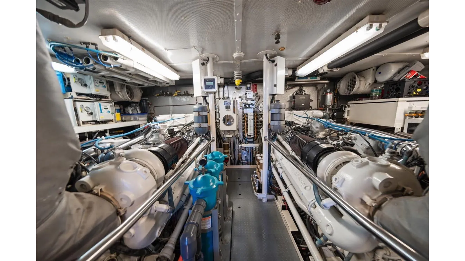 best yacht sales deals Think B.I.G 1995