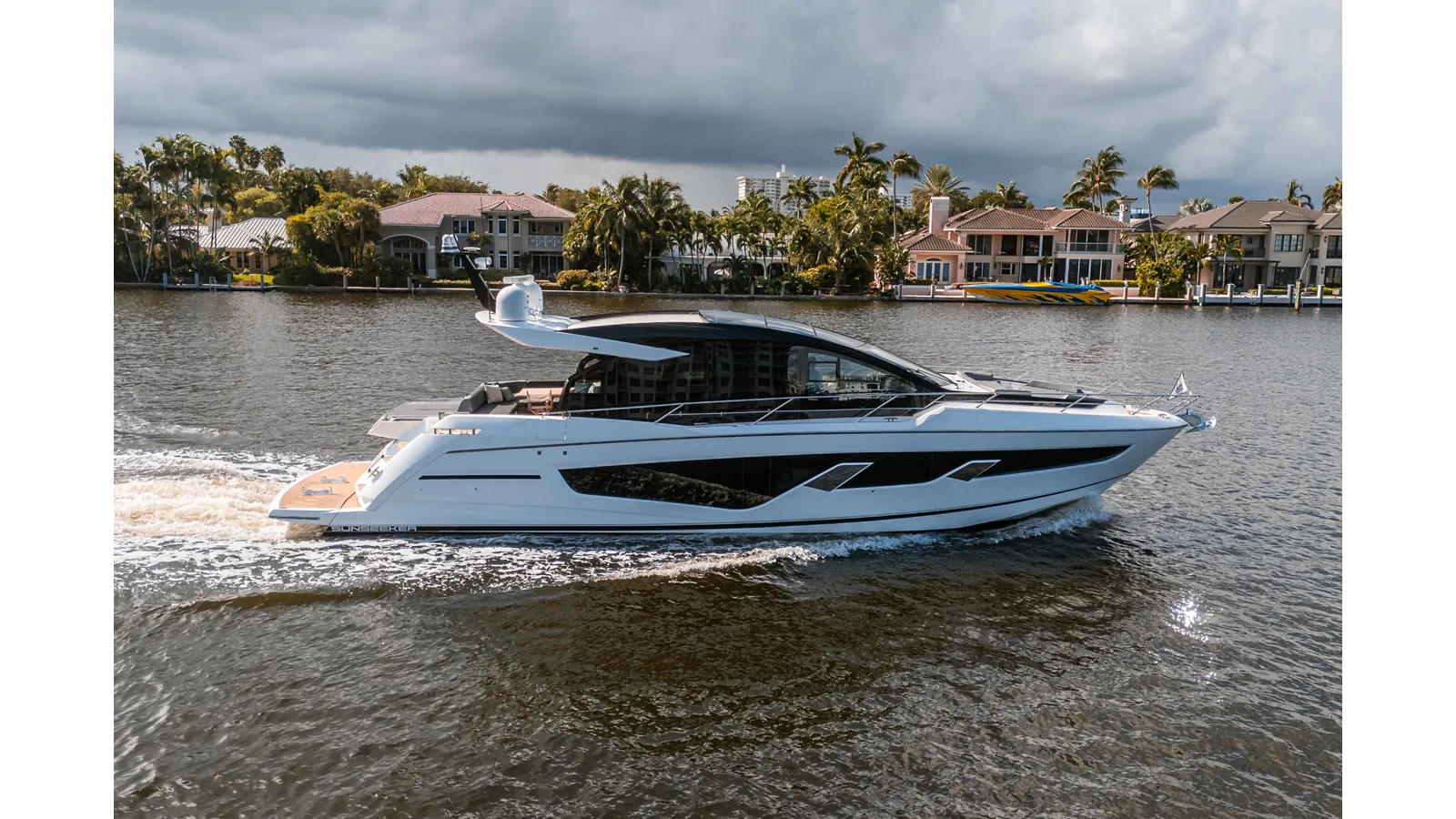 Стоимость яхты LORENA Predator 65