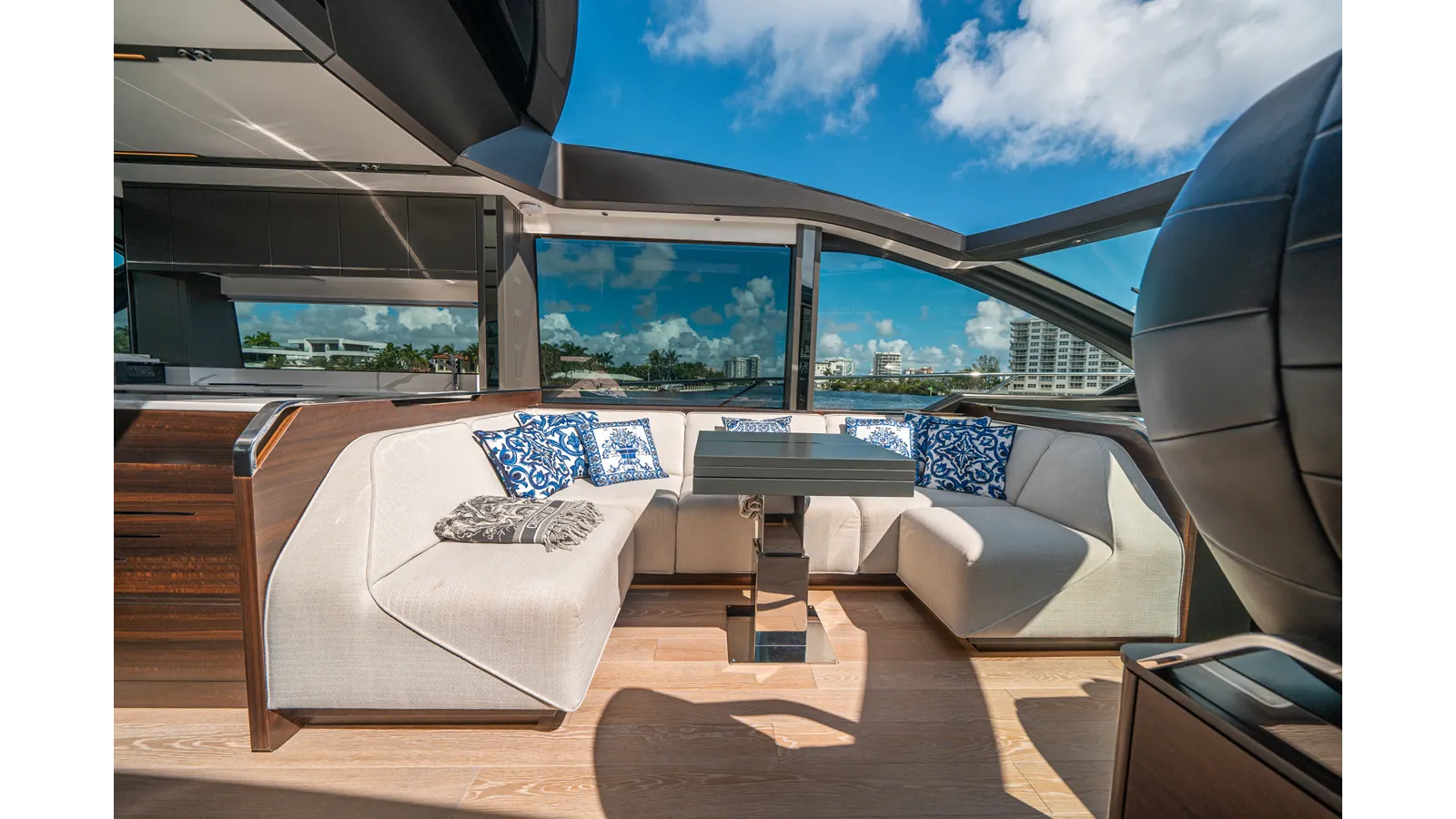 Лучшие предложения покупки яхты LORENA 2022