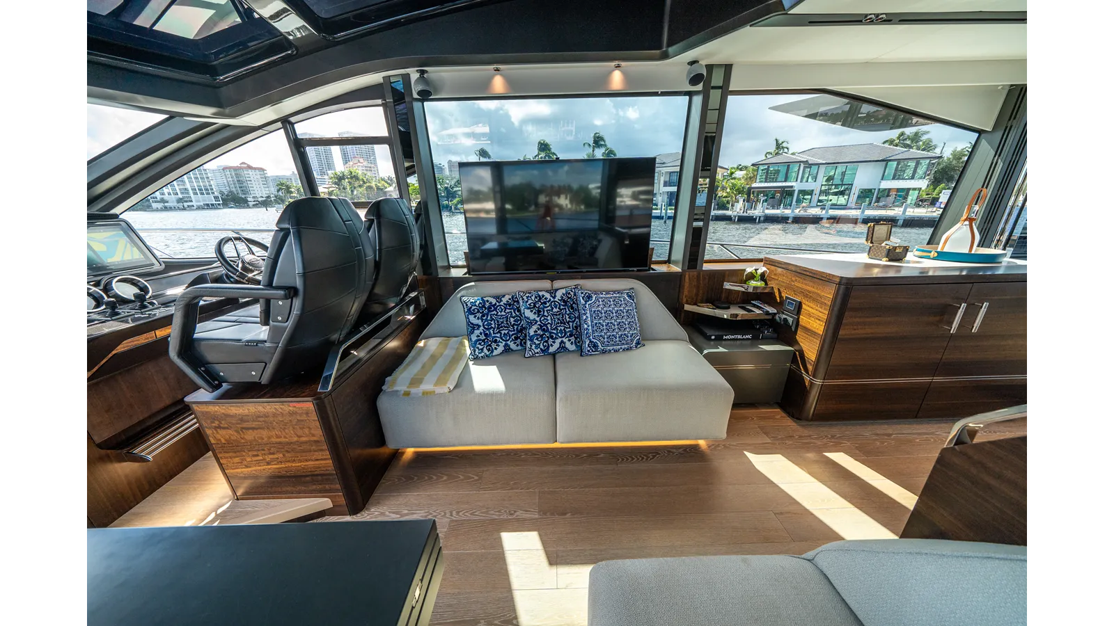 Купить яхту LORENA в Shestakov Yacht Sales