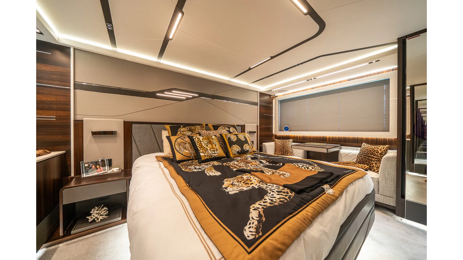 Стоимость яхты LORENA 2022