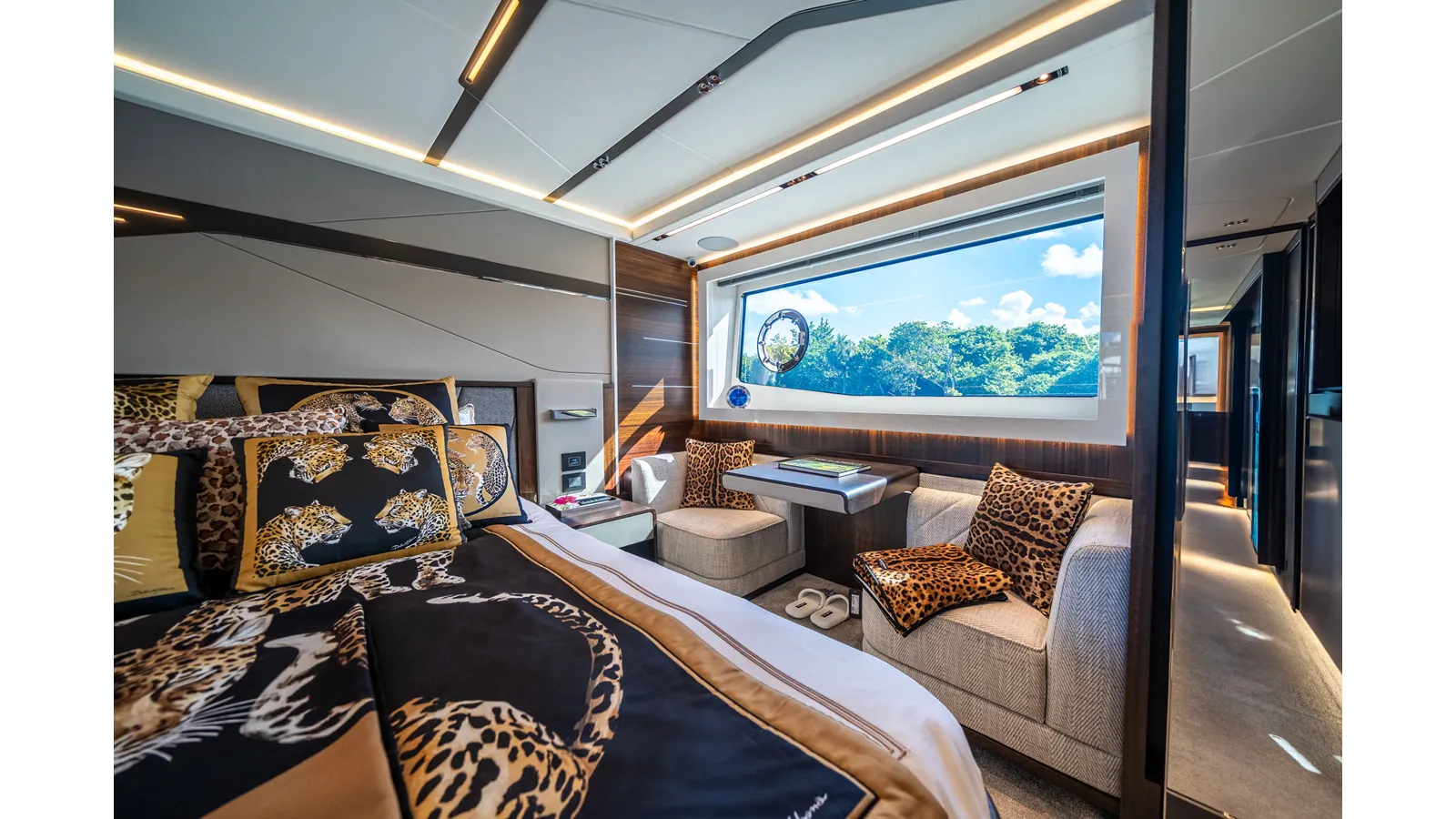 Купить яхту LORENA 65 в Shestakov Yacht Sales