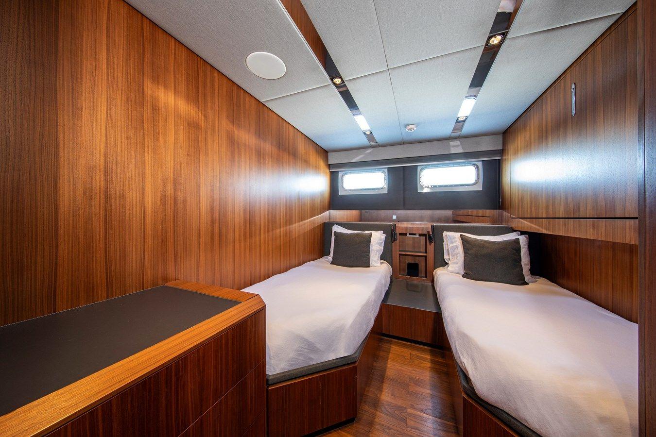 Buy a yacht PLAYA YXT 27