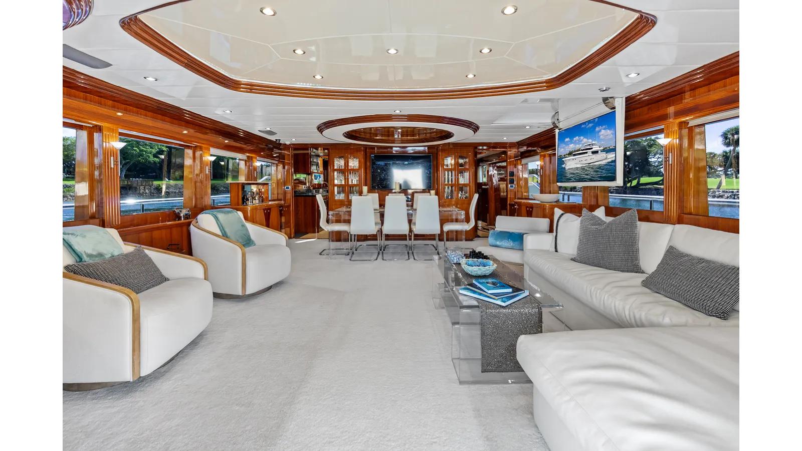 Купить яхту Aleniel - Johnson в Shestakov Yacht Sales