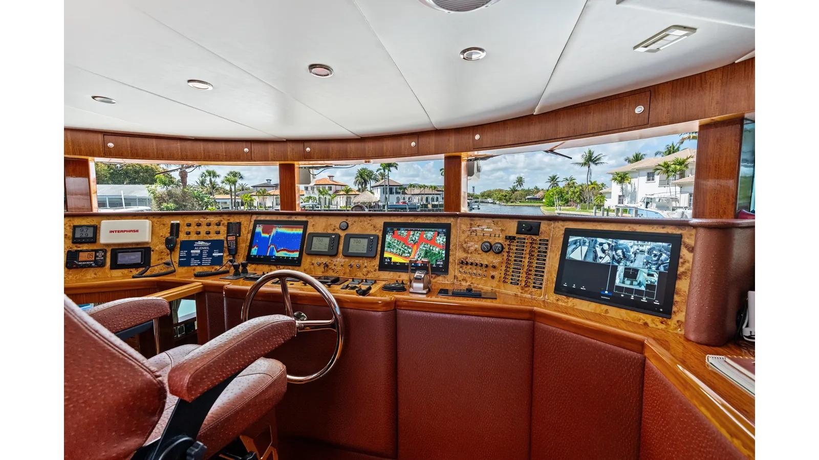 Купить яхту Aleniel в Shestakov Yacht Sales