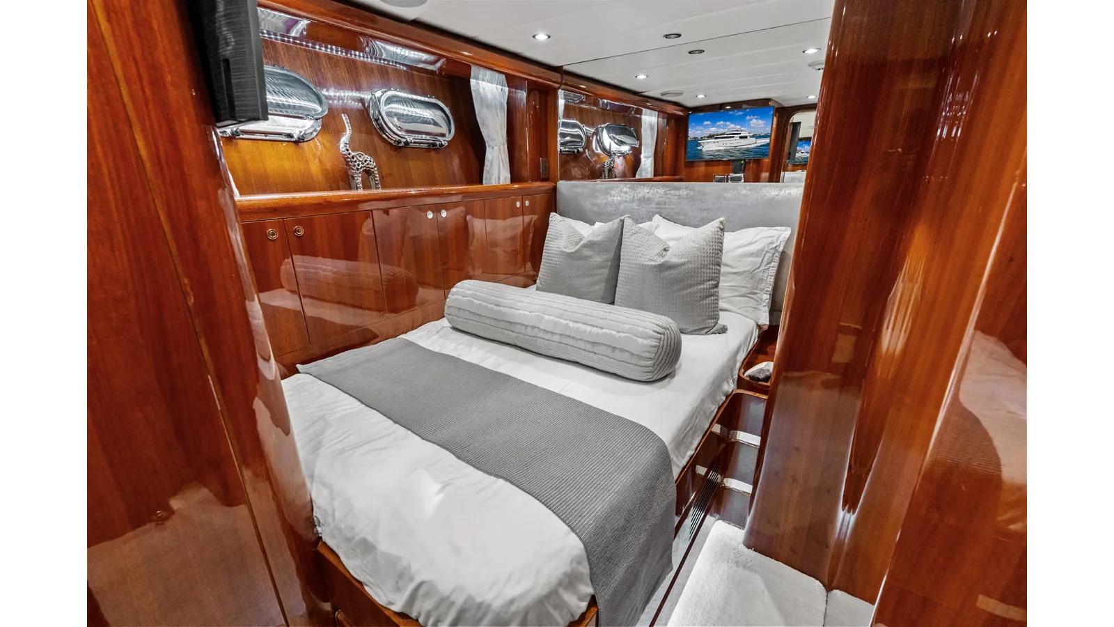 Лучшие предложения покупки яхты Aleniel - Johnson