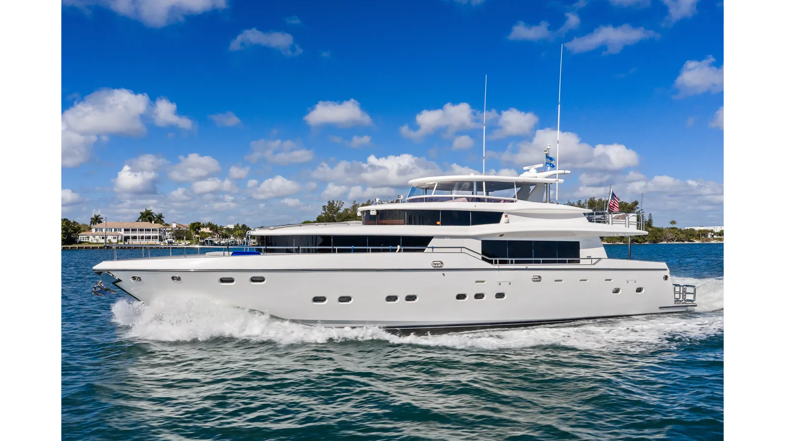 Aleniel 87' Motor Yacht price