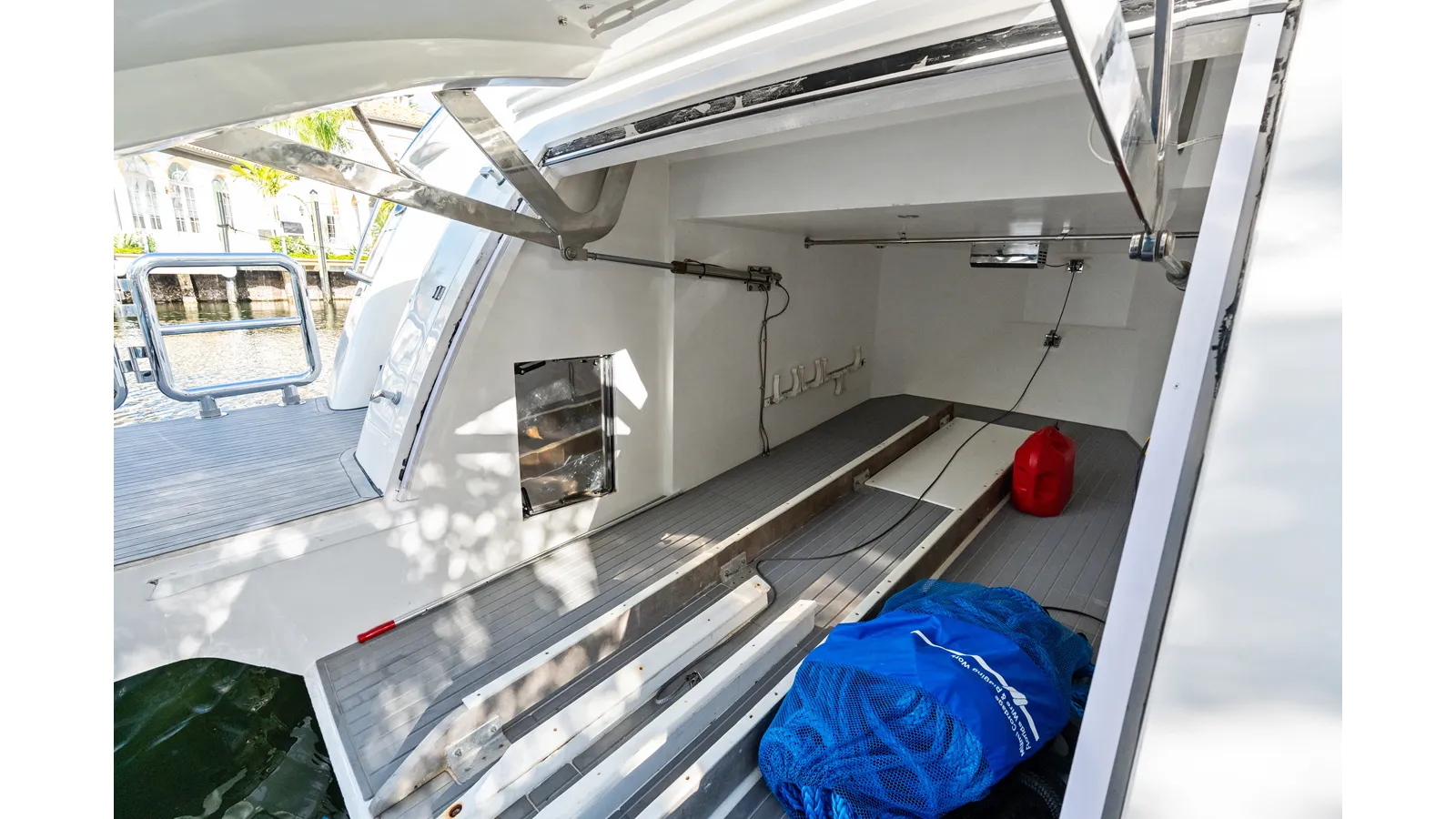 best yacht sales deals Aleniel