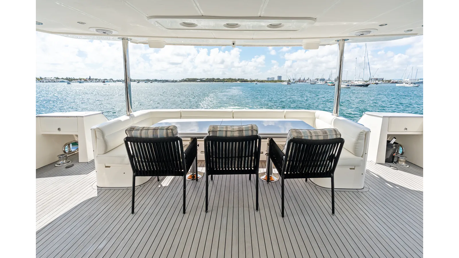 Buy a yacht Aleniel - Johnson