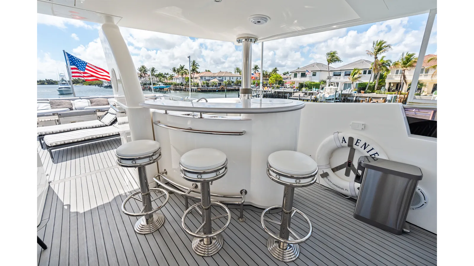 the best price on Aleniel - Johnson