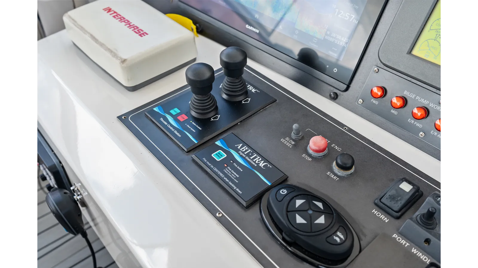 best yacht sales deals Aleniel - Johnson