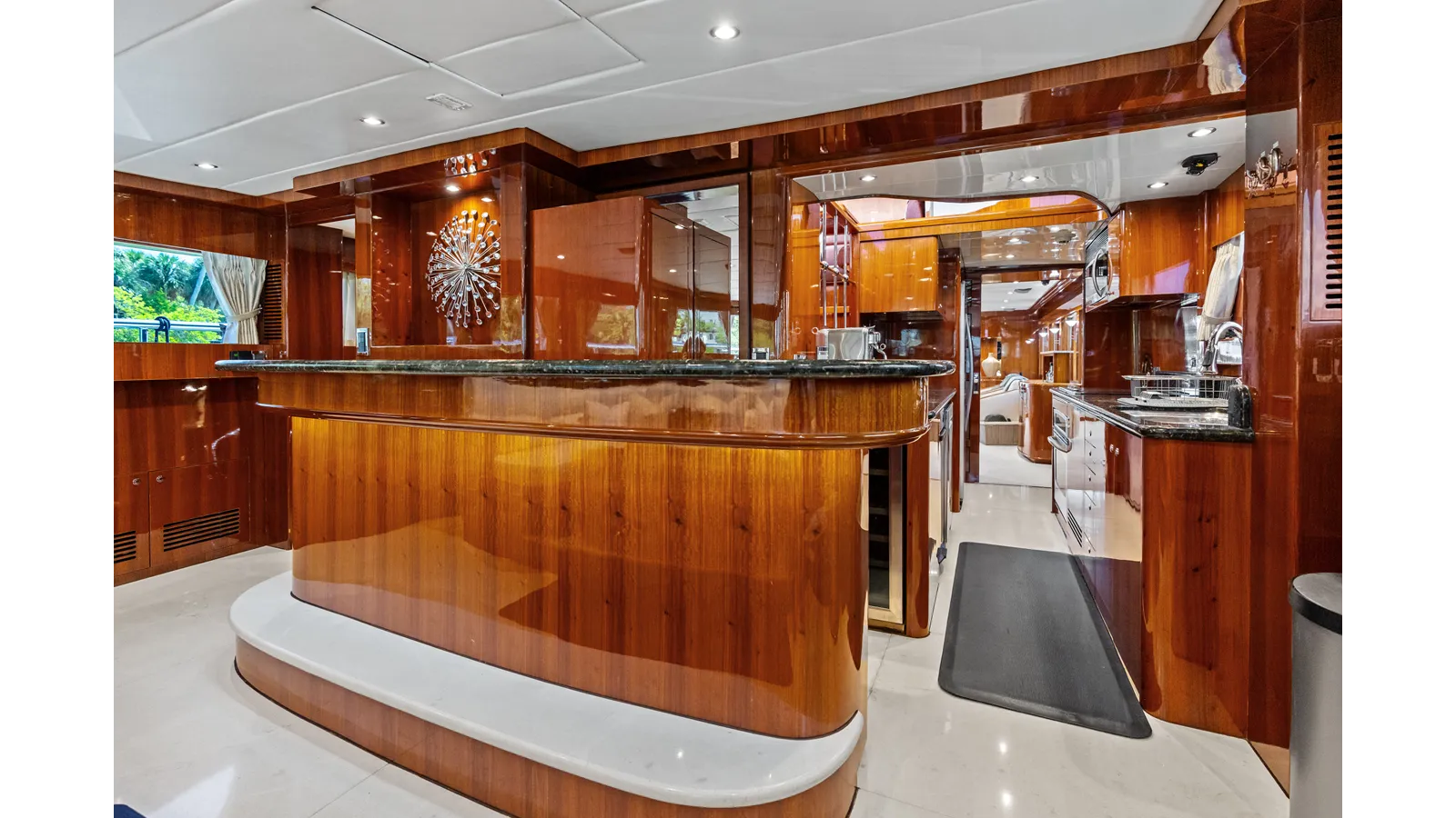 best yacht sales deals Aleniel