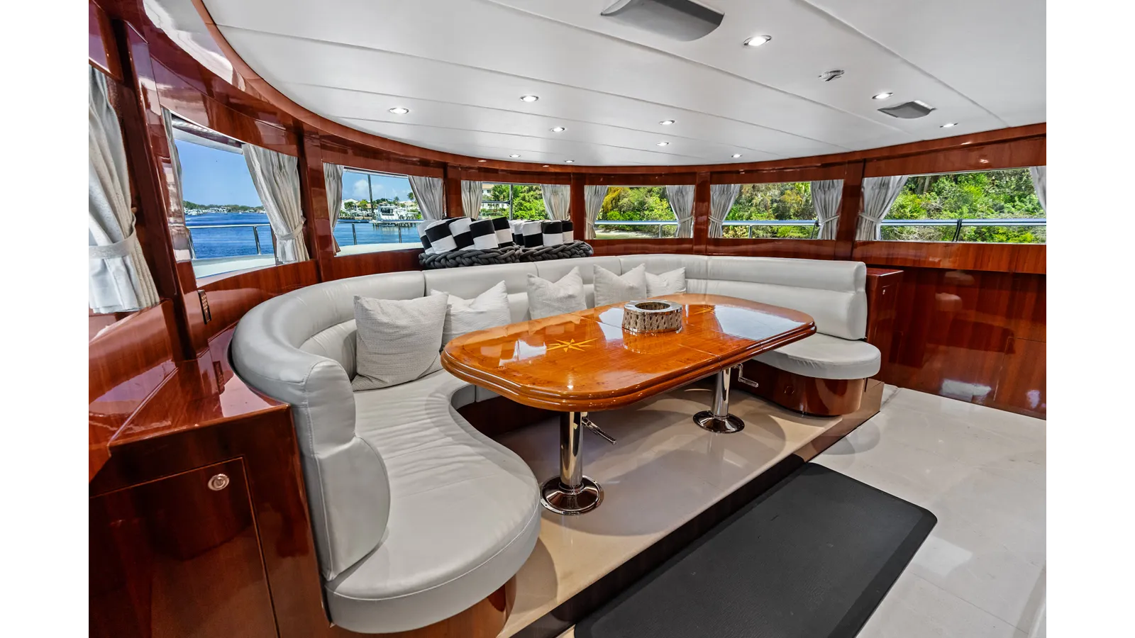 the best price on Aleniel