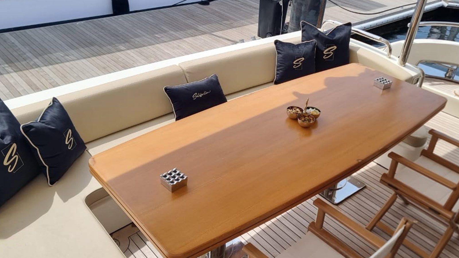 Satisfaction - Azimut Yachts yacht sale