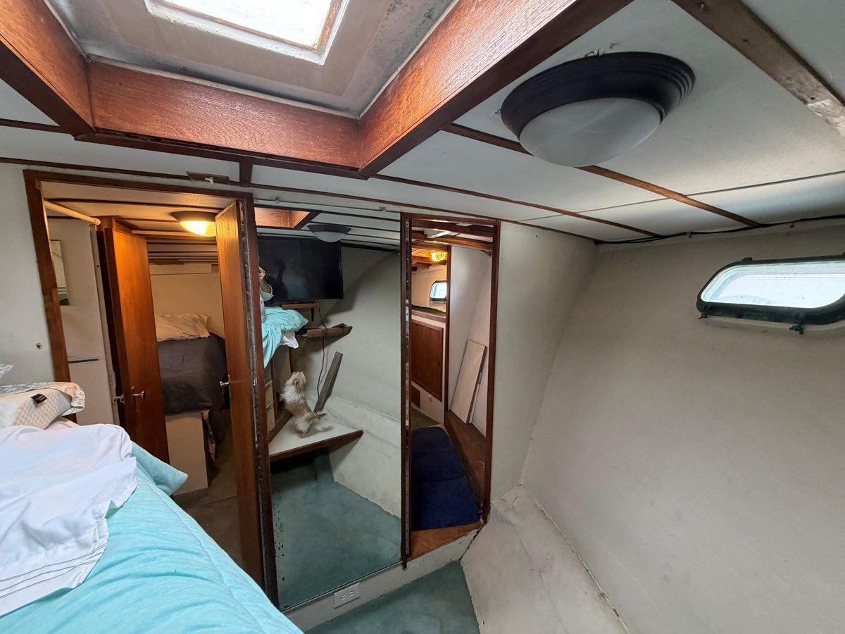 Buy a yacht Balena Blu