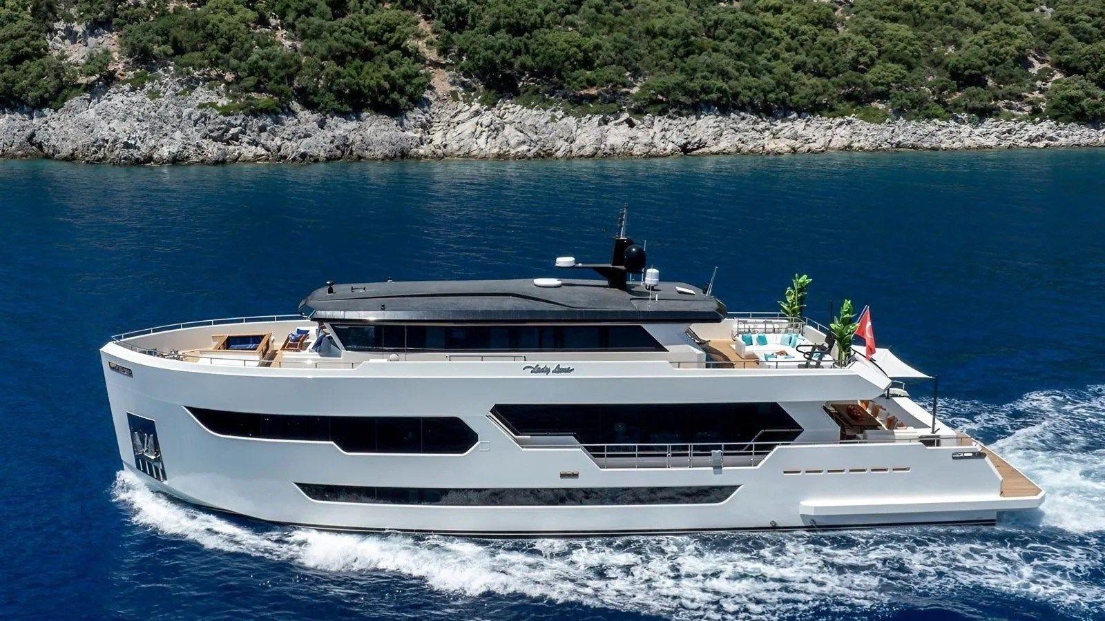 Лучшая цена на LADY LUNA