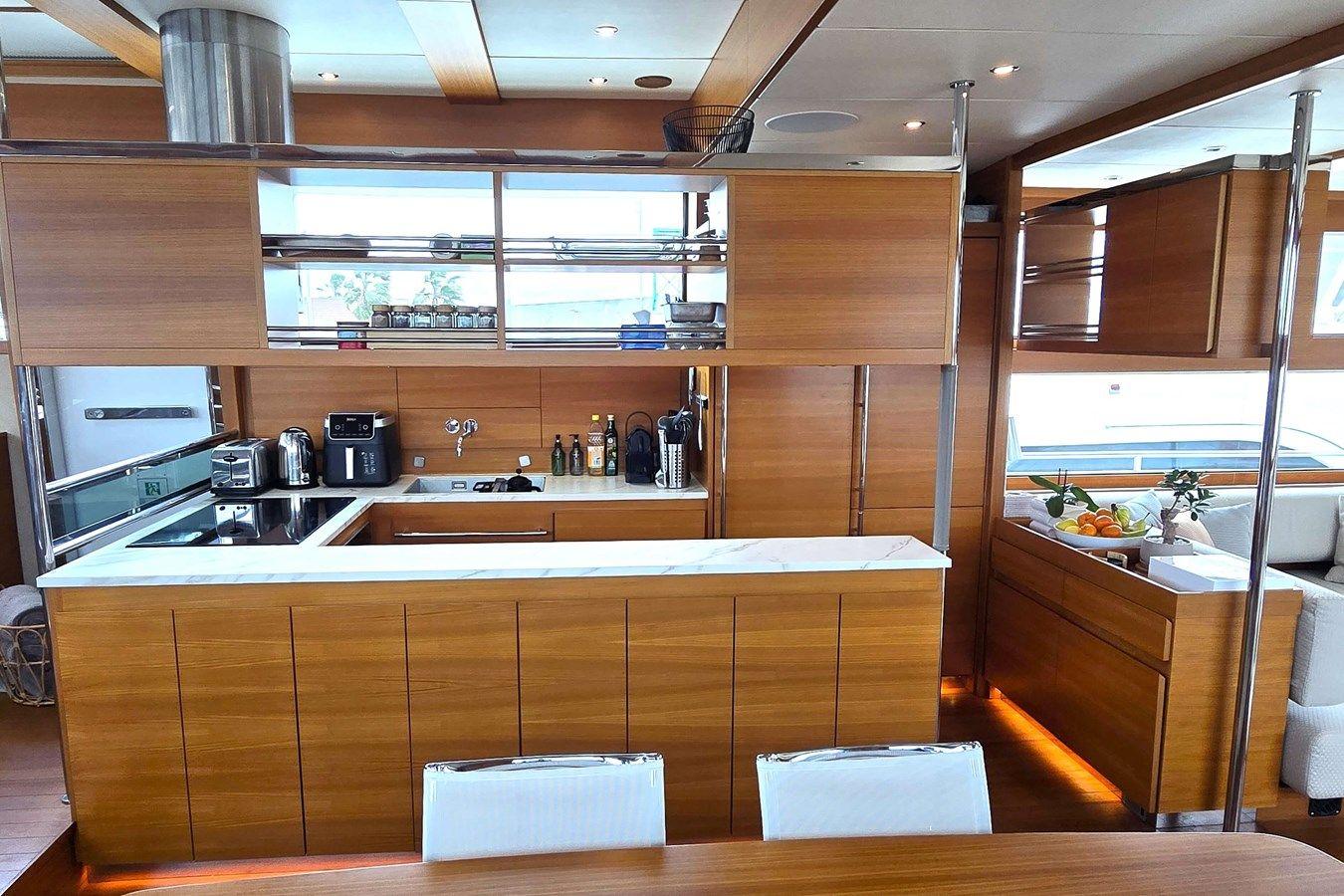 Buy a yacht BISE I Delta Carbon 88