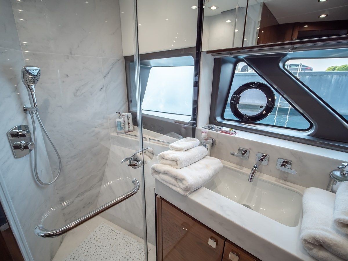 Sunseeker 76Y yacht sale