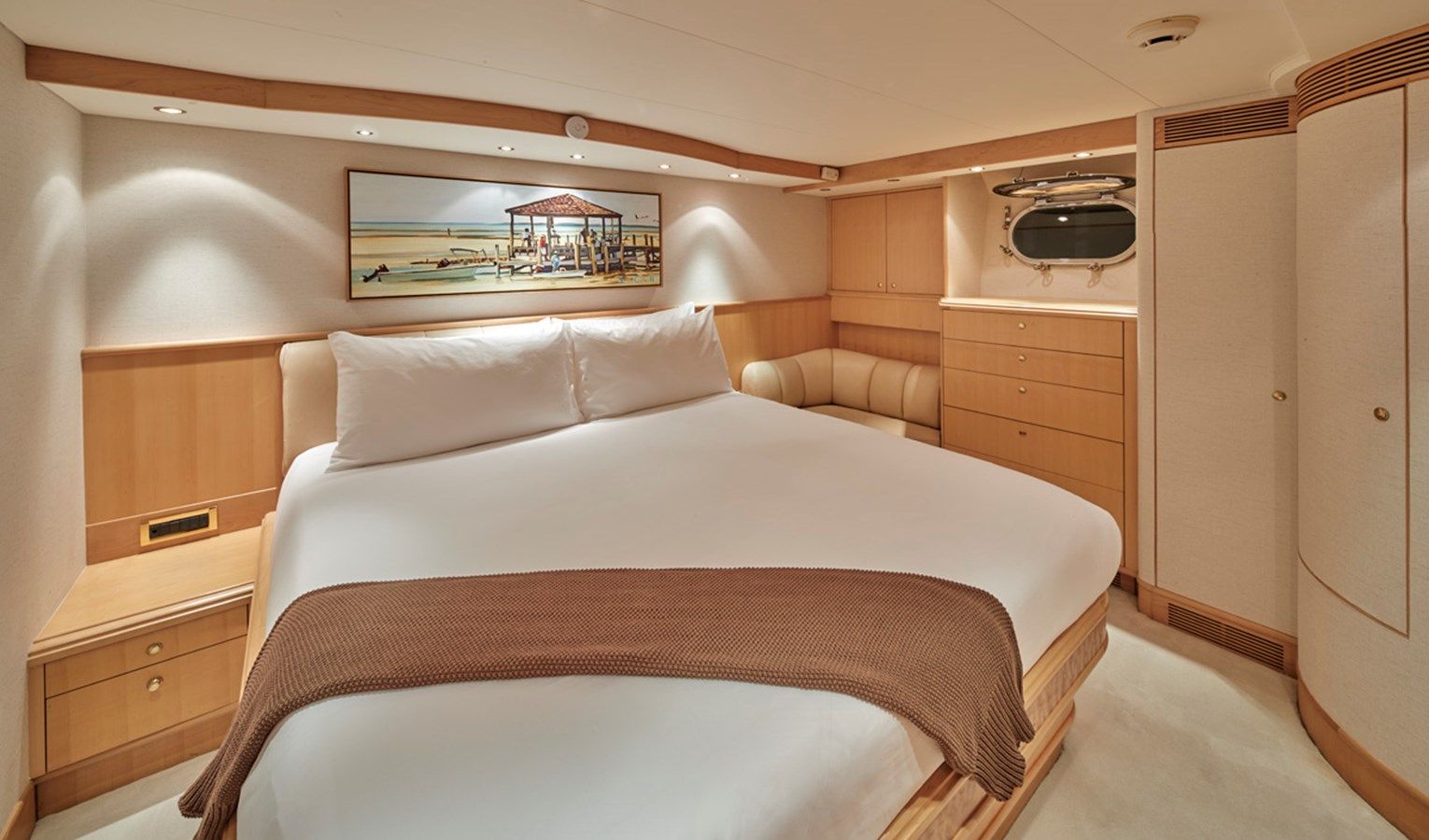 Лучшие предложения покупки яхты FAVOR 2000