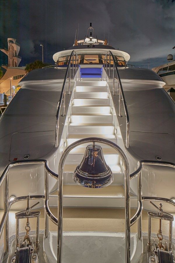 Лучшие предложения покупки яхты FAVOR - Crescent Custom Yachts