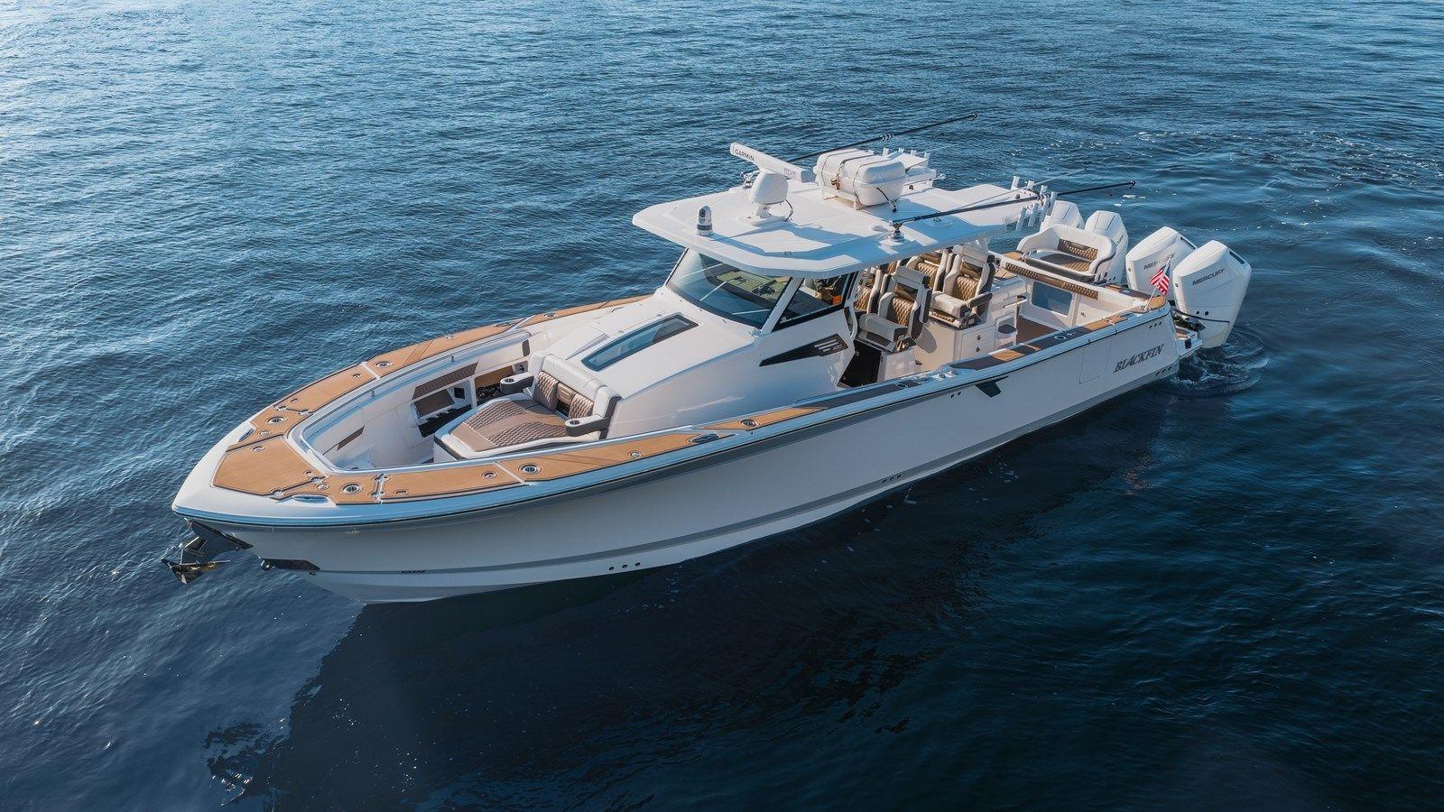 LIQUID LOUNGE - Blackfin price