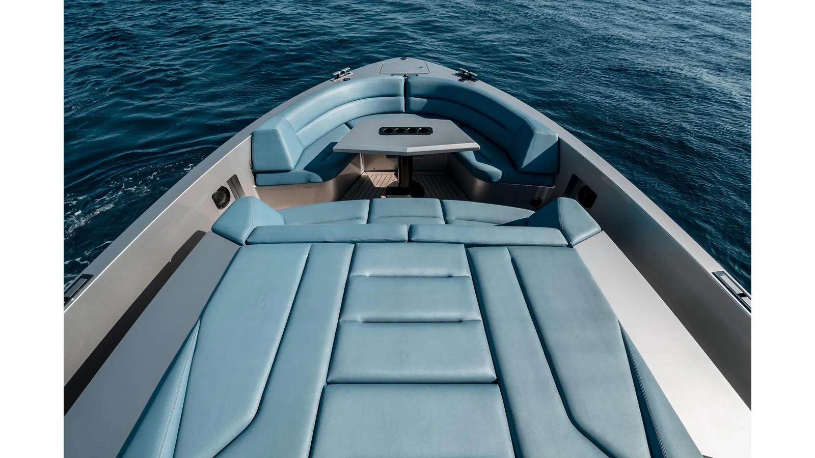 the best price on Robin's Nest VQ45 Veloce Hardtop