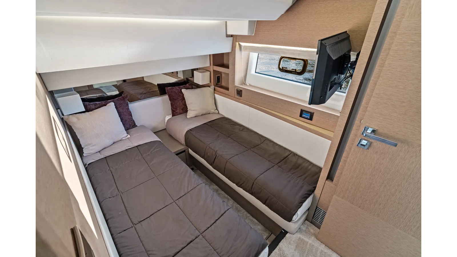 best yacht sales deals WILD GAMBLE 630 Flybridge