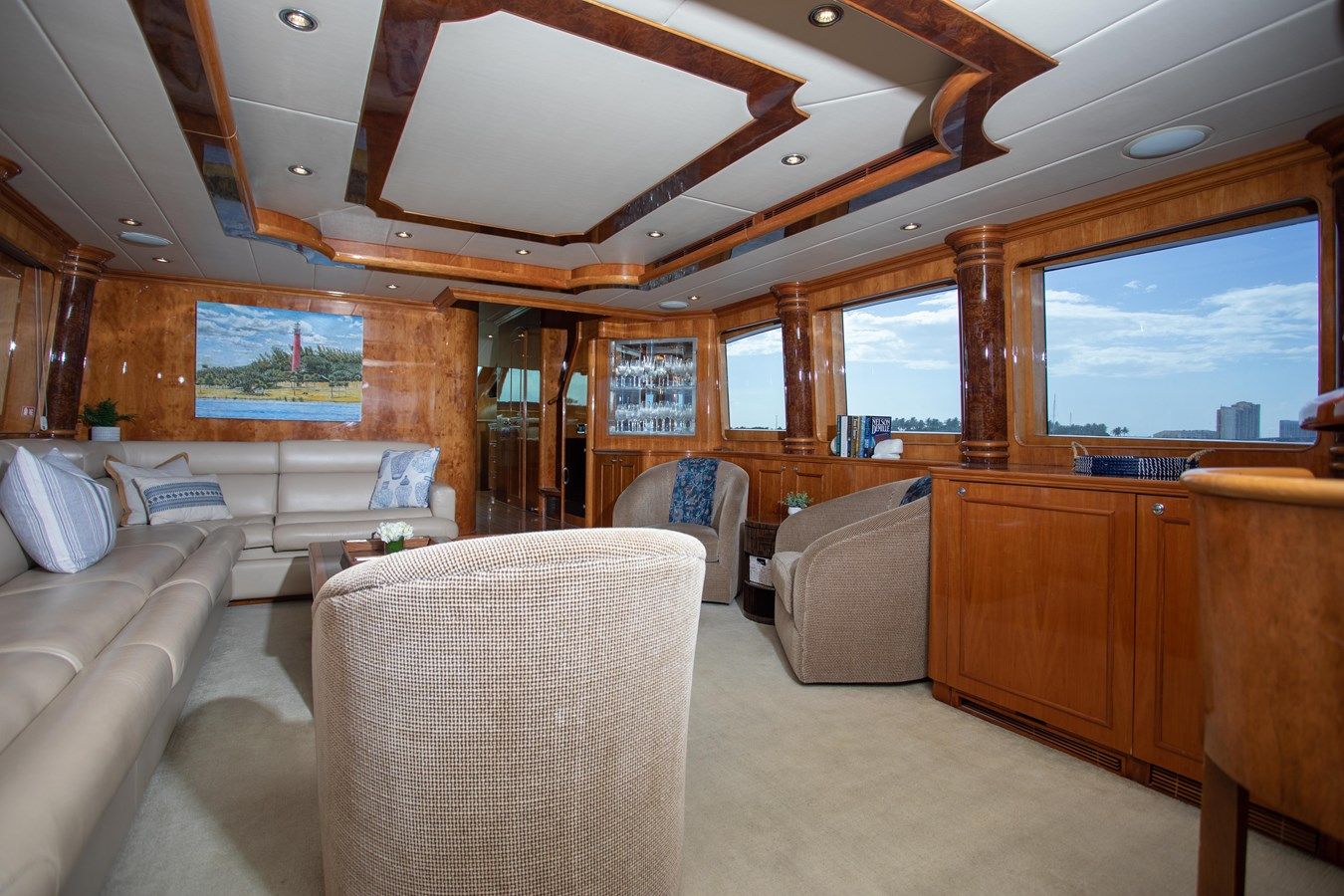 Купить яхту RAYS 82 в Shestakov Yacht Sales