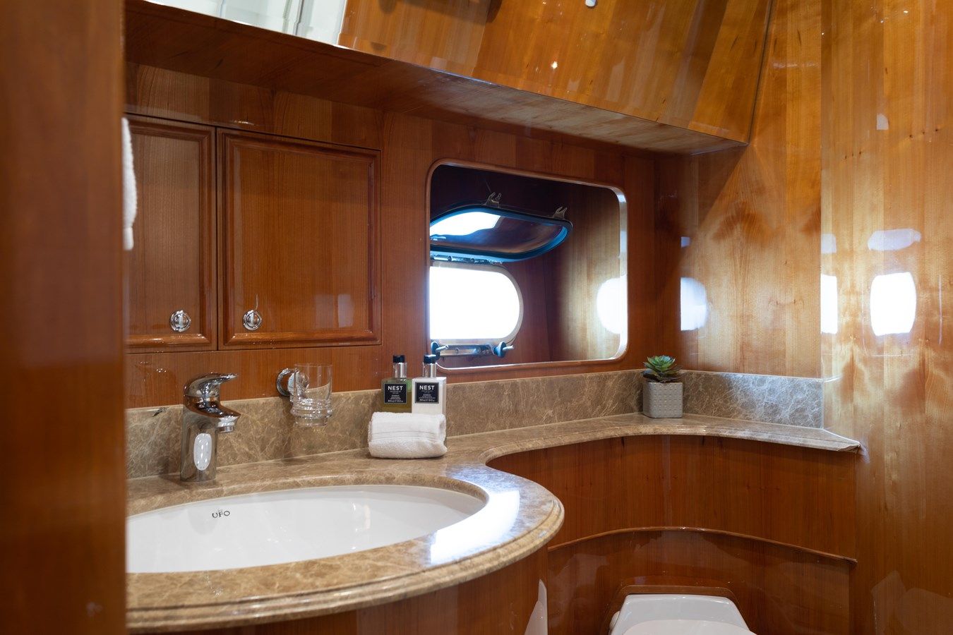 Продажа яхты RAYS 82