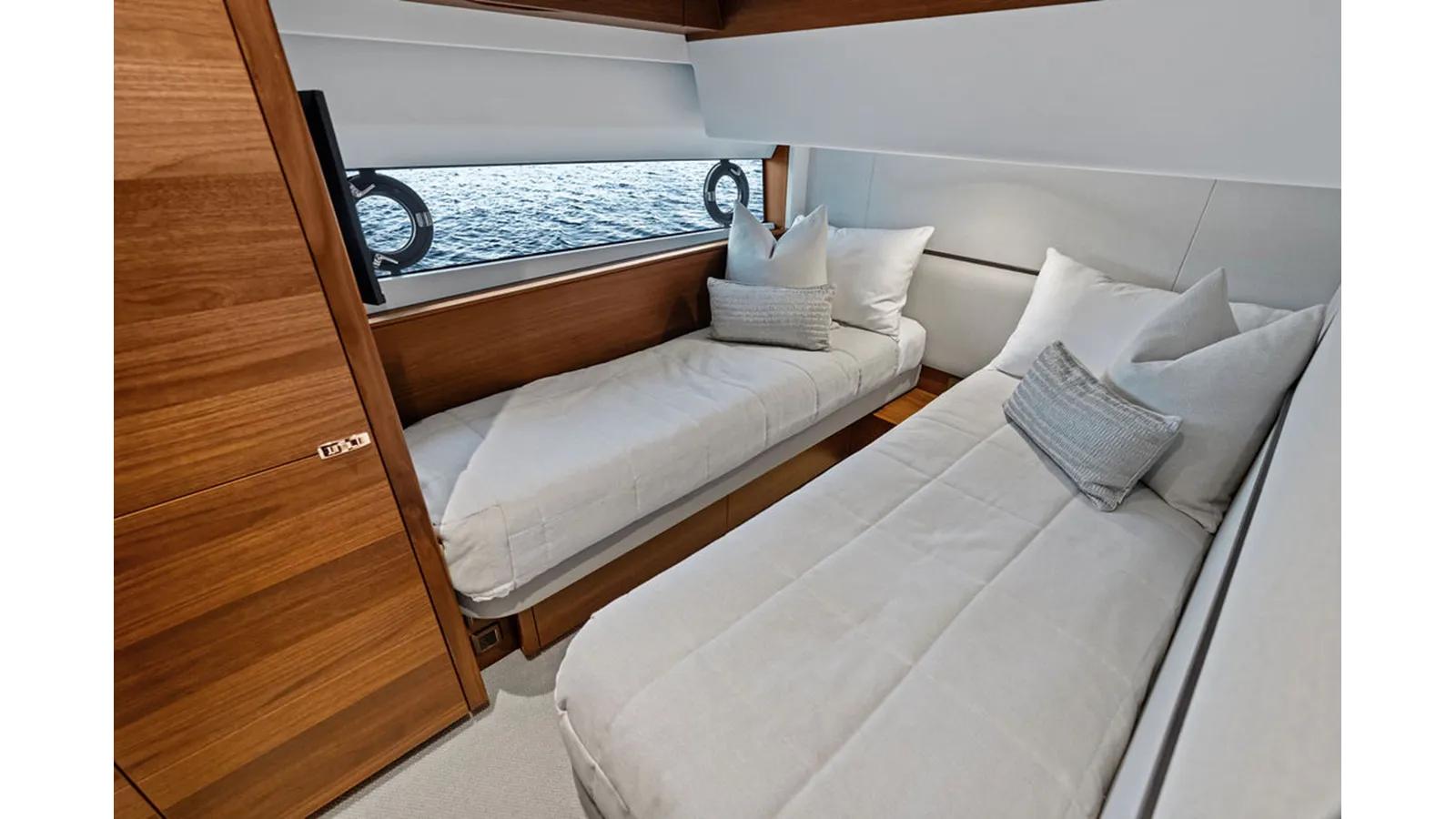 best yacht sales deals R&R F65