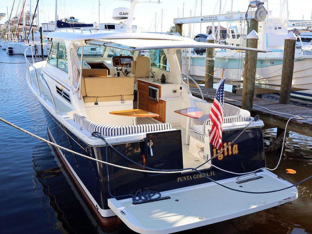 Buy a yacht BELLA FAMIGLIA 2018